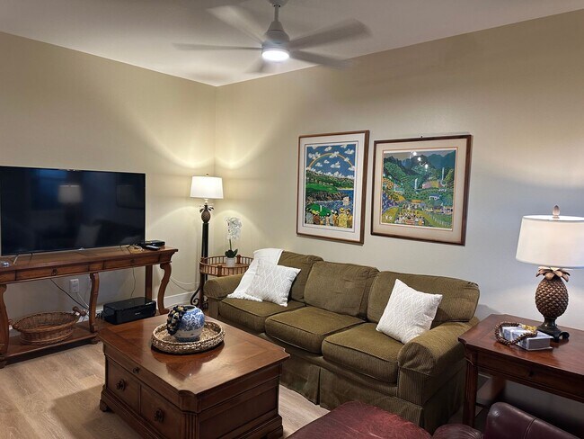 Building Photo - Fully Furnished & remodeled, ground floor,...