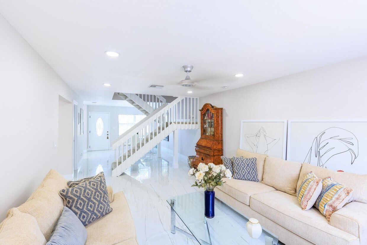 Foto del edificio - 5241 Jog Ln