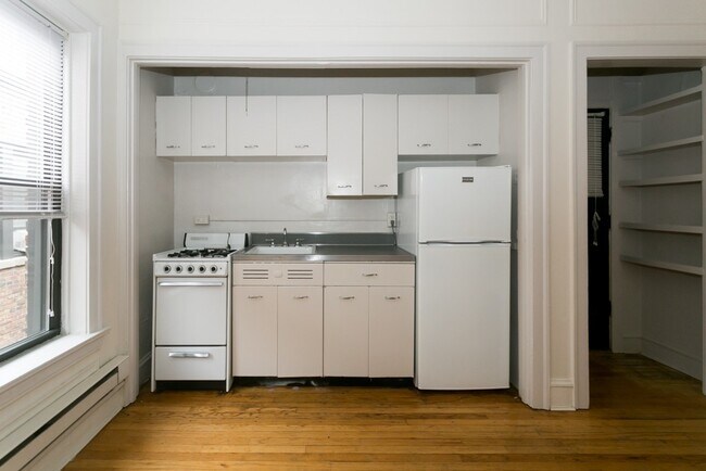 Foto del edificio - 805 Dempster St