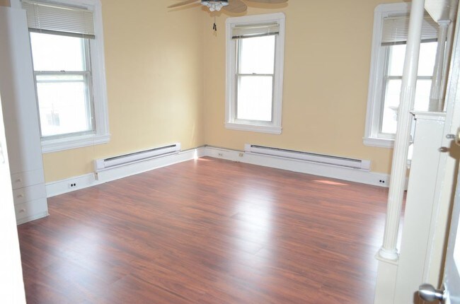 Foto del edificio - 5001 Westminster Ave