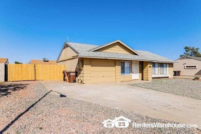 Building Photo - 4 Bedroom Peoria home