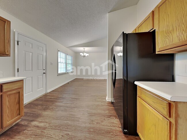 Foto del edificio - 933 Magnolia Ridge Way