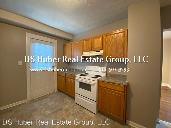 Foto del edificio - 4 br, 1 bath House - 1128 Chelsea Ave