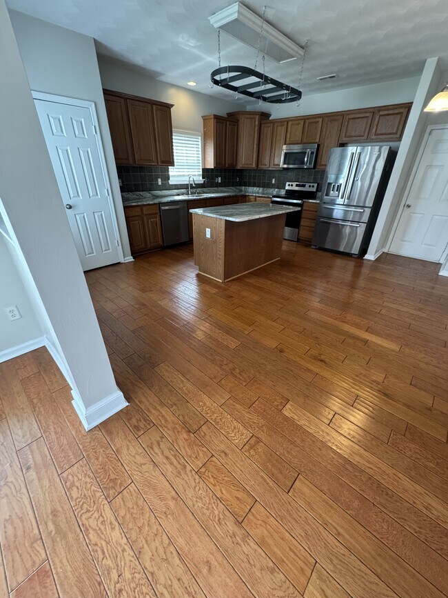 Foto del edificio - 5003 Middlecoff Ln