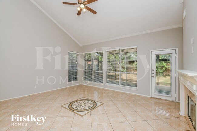 Foto del edificio - 6224 Bowin Dr