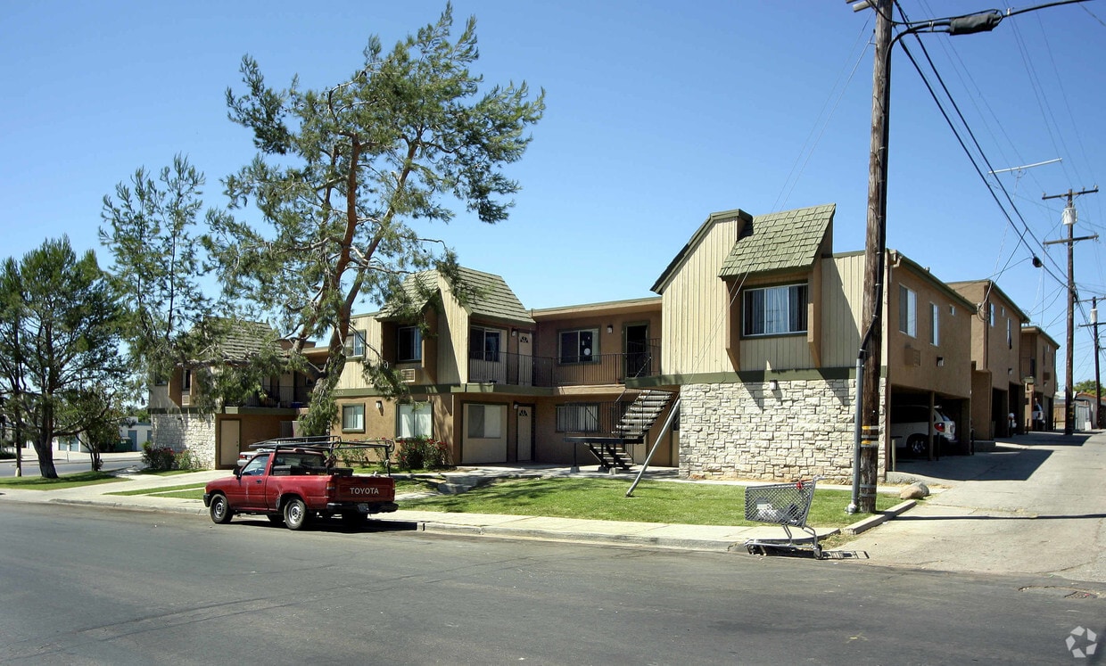 Foto del edificio - 4350 Maple St