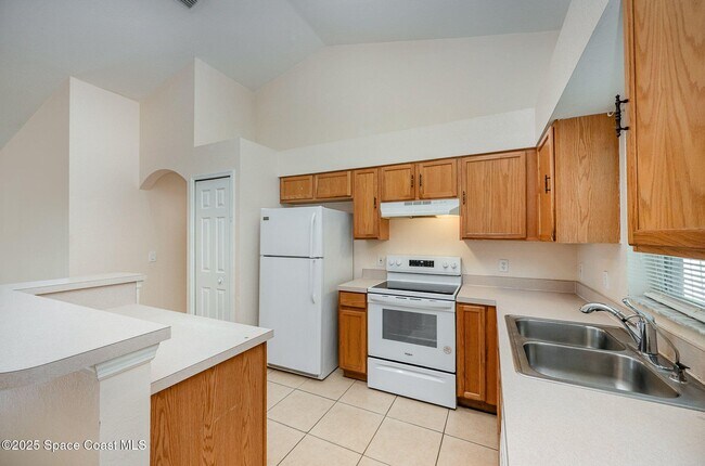 Building Photo - 1066 Quesada St SE