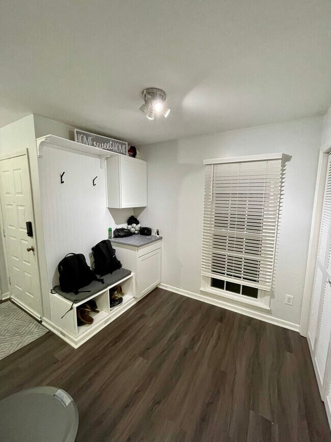 Foto del edificio - 11102 Silkwood Ct