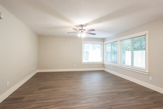 Foto del edificio - 18154 Windy Oaks Ct