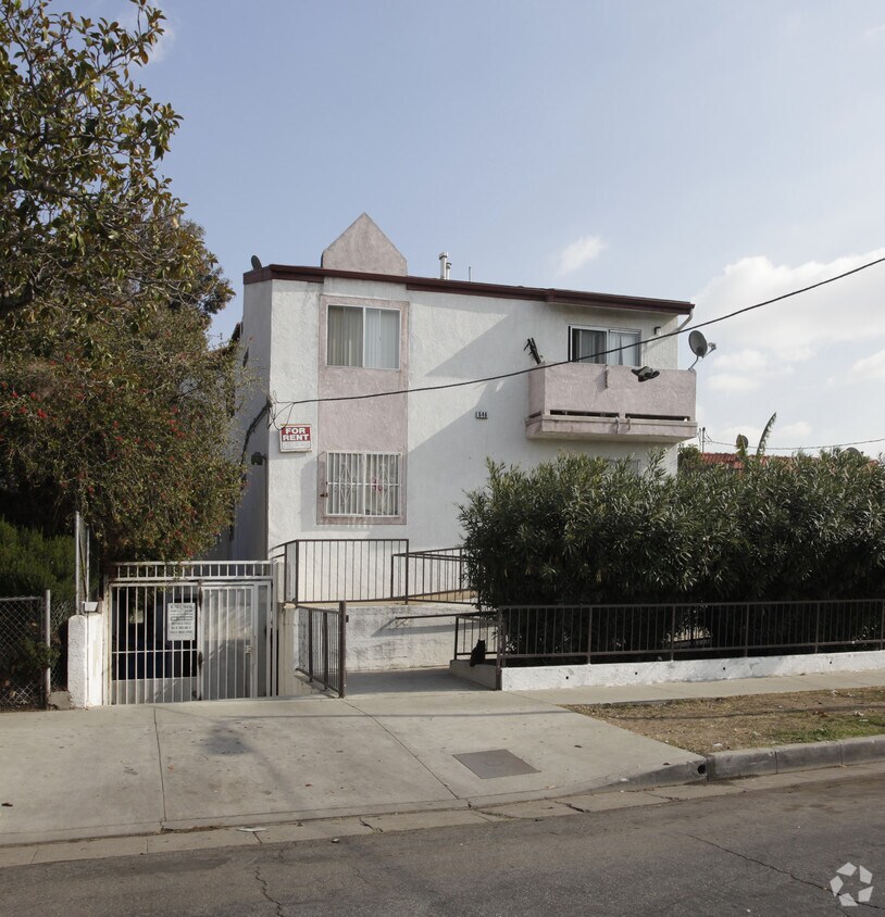 646 N Westmoreland Ave, Los Angeles, CA 90004 Apartments in Los