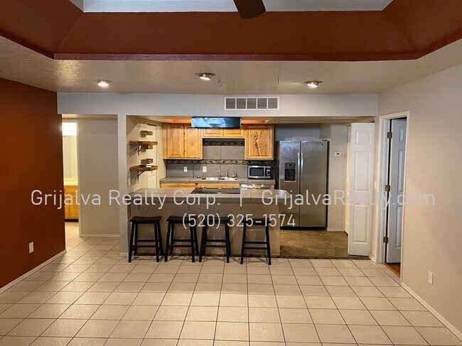 Foto del edificio - 1200 E River Rd