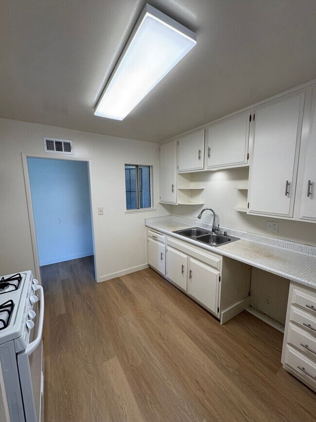 Foto del edificio - Fully Renovated Home in Lompoc