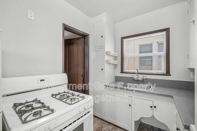 Foto del edificio - 3785 Park Blvd
