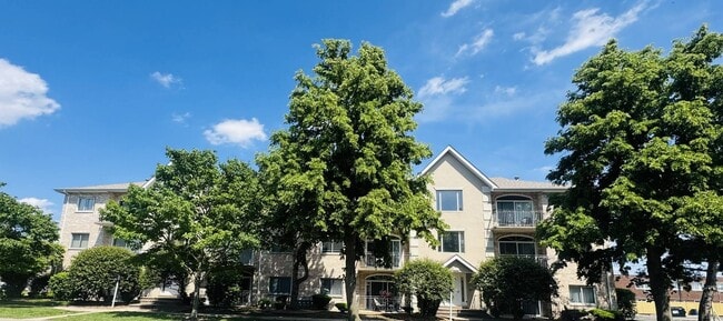 Building Photo - 9439 S 79th Ave