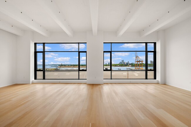 Building Photo - 160 Imlay St