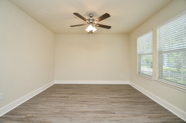 Foto del edificio - 3935 Federal Ln