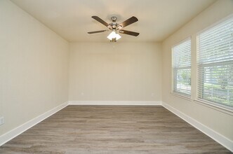 Building Photo - 3935 Federal Ln