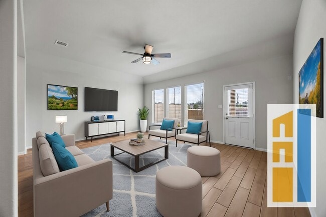 Building Photo - 4211 Green Landing Dr