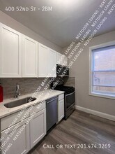 Building Photo - 400 52nd St