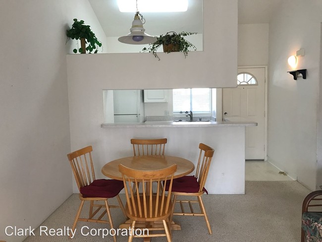 Building Photo - 75-6081 Alii Dr