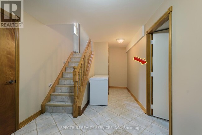 Building Photo - 8432 Martin Grove Rd