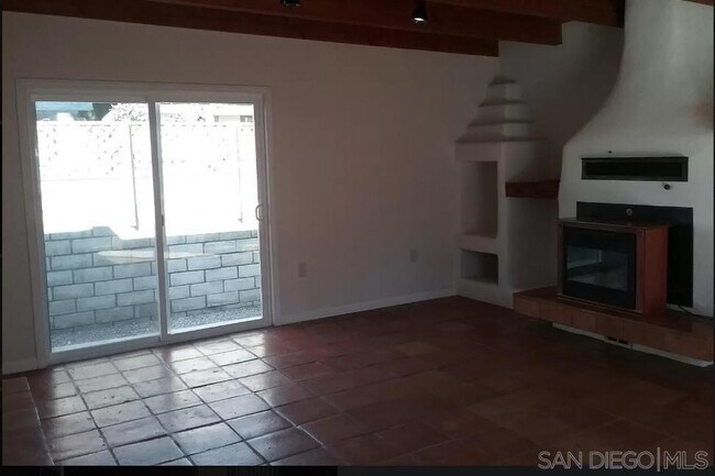 Foto del edificio - 4572 Muir Ave