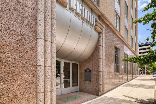 Building Photo - 710 Colorado St