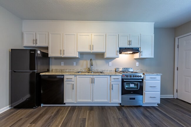 Building Photo - Ramsey Pines Flats