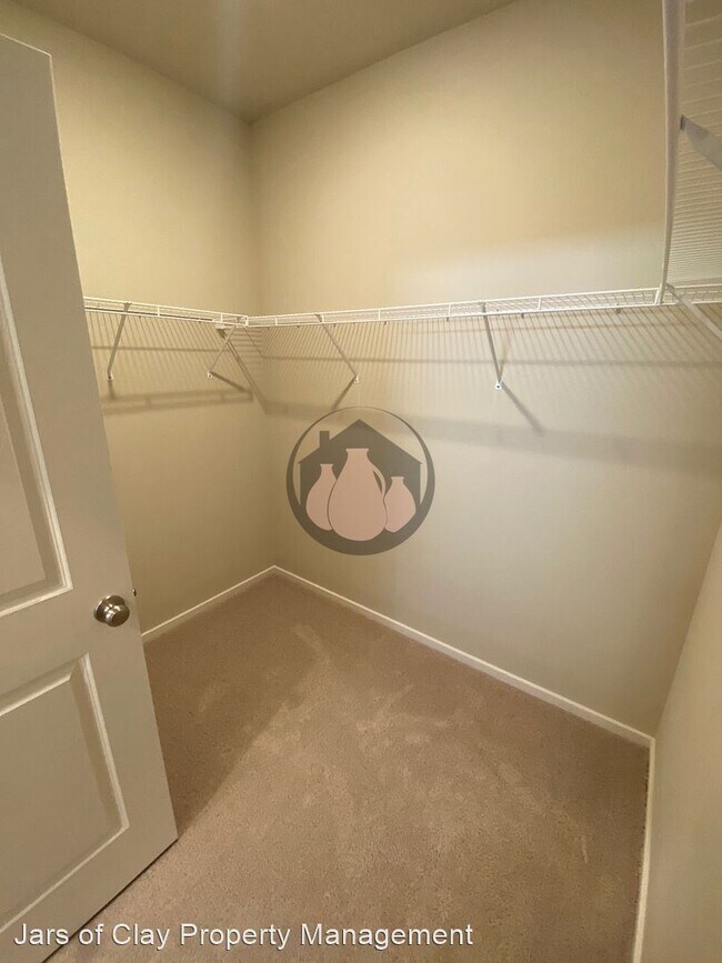 Foto del edificio - 3 br, 2 bath House - 2590 Ben Brown Dr.