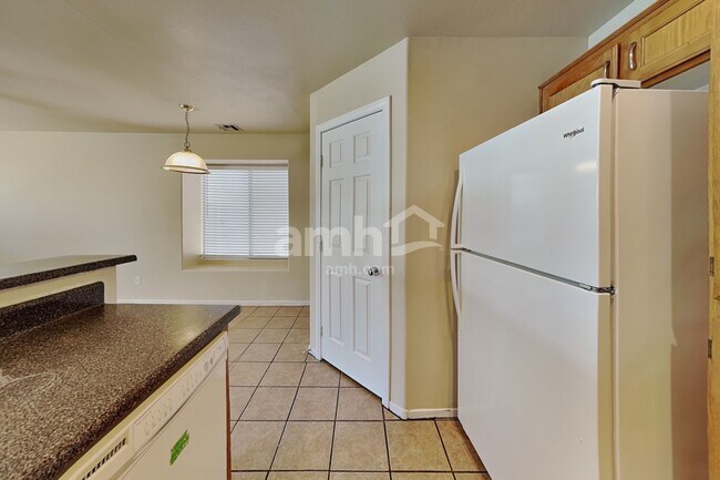 Foto del edificio - 3912 Camryn Holly St