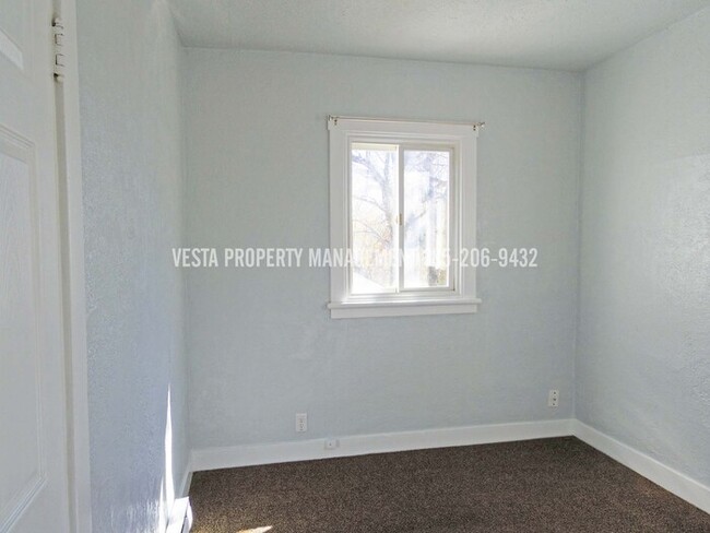 Building Photo - 549 22nd St