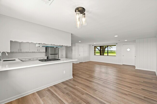 Foto del edificio - 2606 Long Ln
