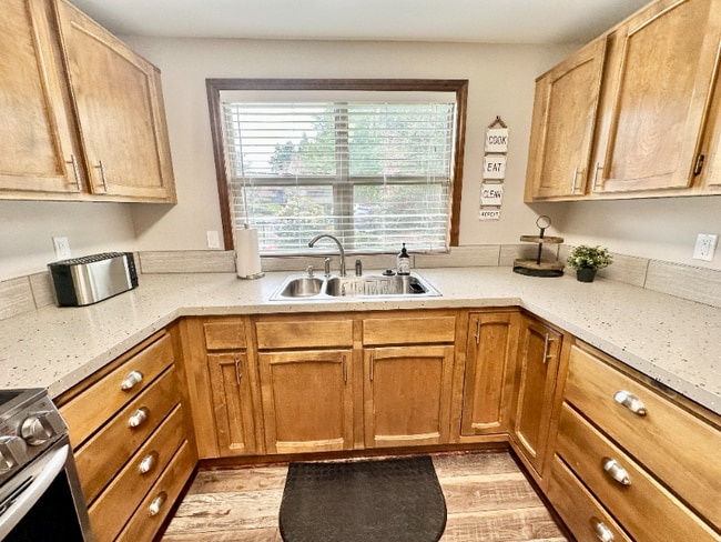 Photo - 12245 SW Ann Ct Apartment