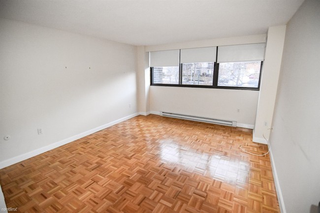 Foto del edificio - 1501 Beacon St