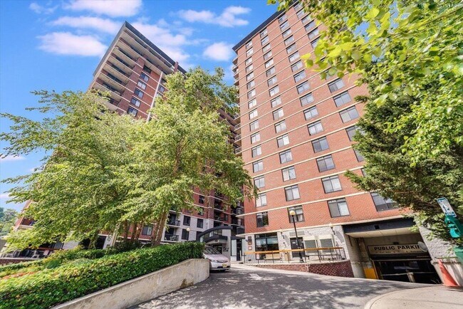 Foto del edificio - 700 1st St