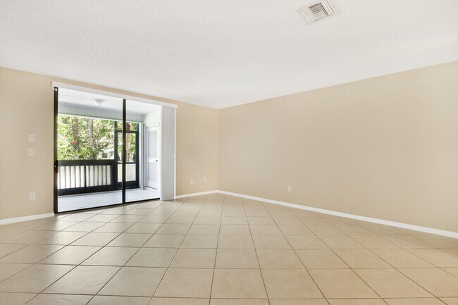 Building Photo - 9280 Sable Ridge Cir