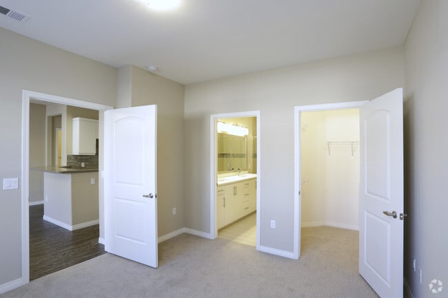 Avino Apartments San Diego Ca Apartments Com