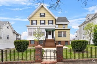 Building Photo - 135 Beekman Ave