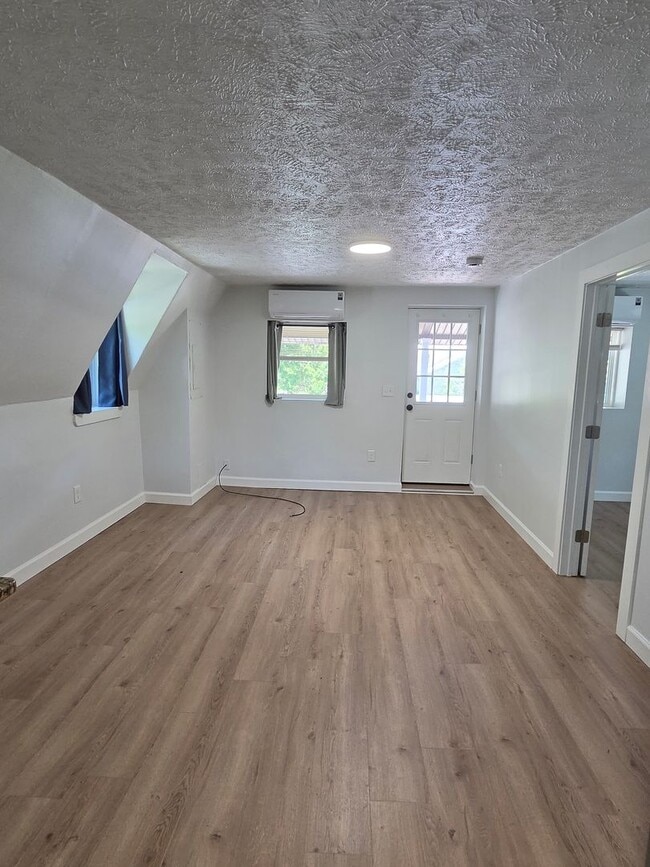 Foto del edificio - 1731 8th St