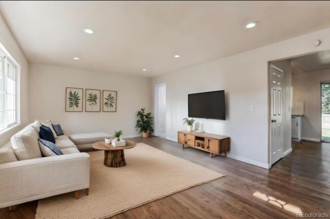 Foto del edificio - 2528 14th Ave Ct