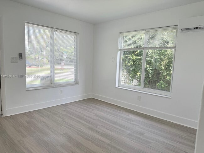 Foto del edificio - 520 SW 5th St