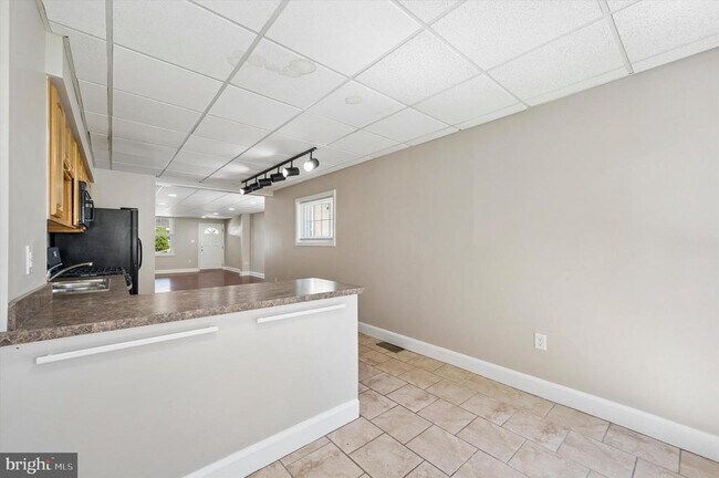 Foto del edificio - 431 Iroquois St
