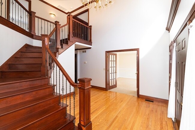 Building Photo - 3516 S Ashwood Dr