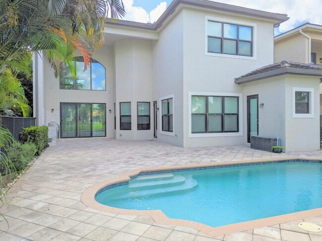 Building Photo - 16645 Germaine Dr