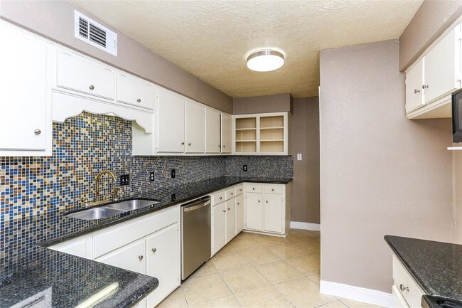 Foto del edificio - 20333 Fieldtree Dr