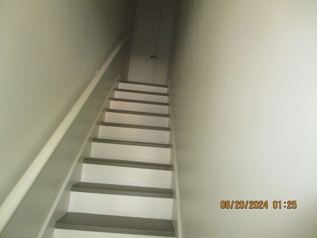 Foto del edificio - 2500 Redwood Ct