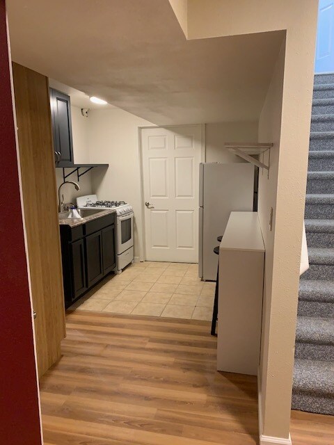 Building Photo - 3107 Swan Point Dr