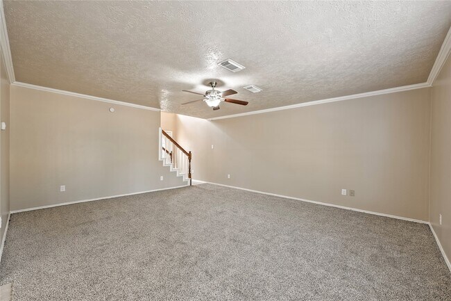 Foto del edificio - 2627 Autumn Springs Ln