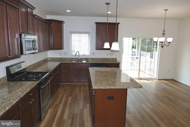 Building Photo - 7706 Gaston Pl