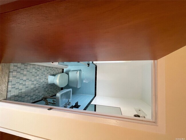 Foto del edificio - 2531 Paulding Ave